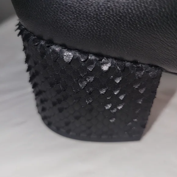 DOLCE VITA Bel Black Leather Pointed Ankle Boots Size 8 New in box - Picture 8 of 10